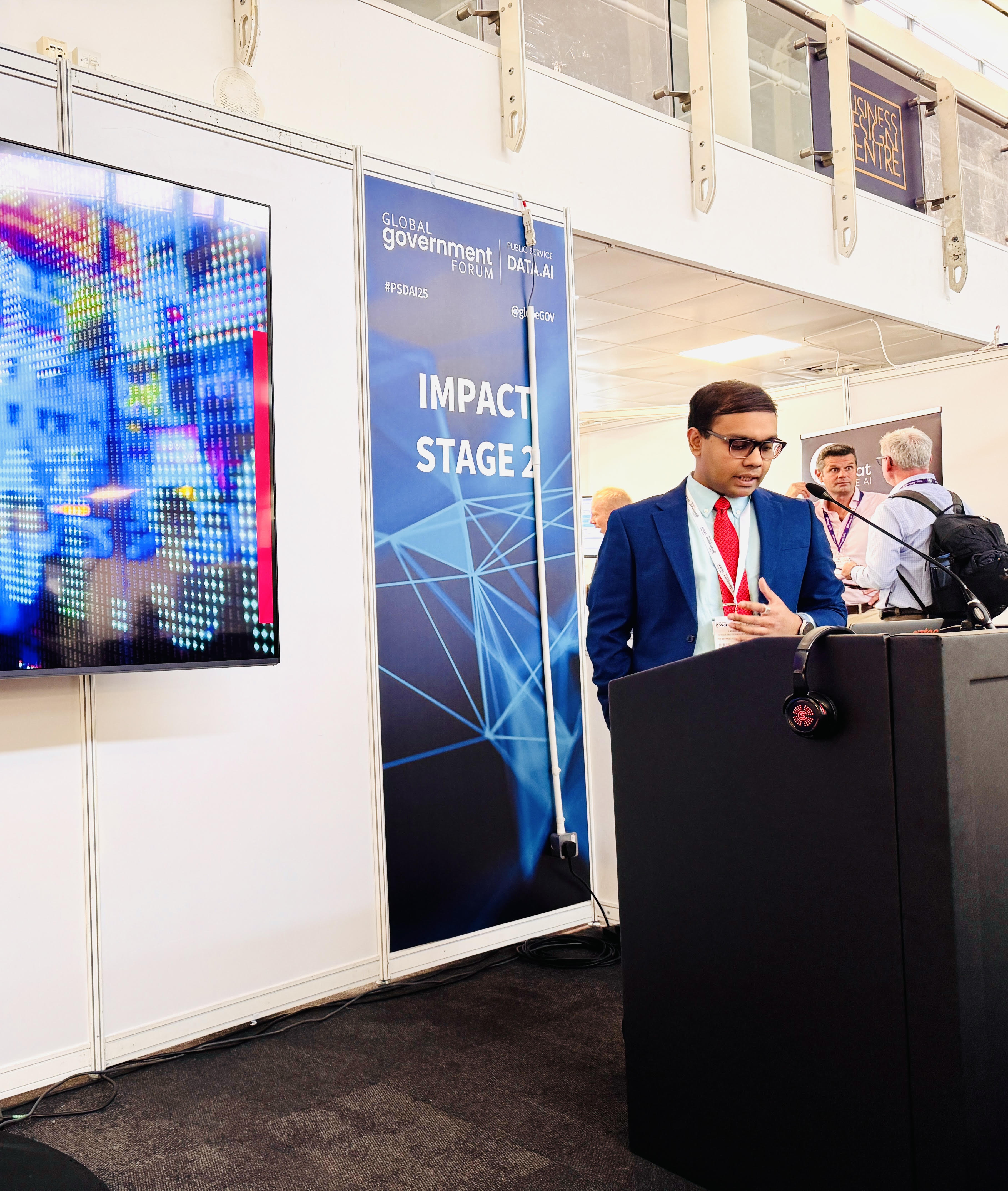 Farabi speaking at the Public Sector Data and AI Forum